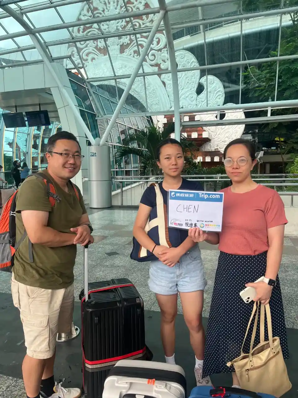 Professional Bali private driver for tours